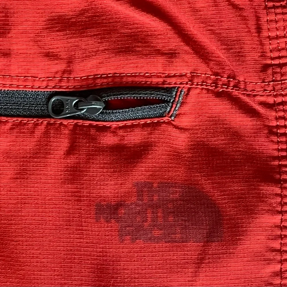 The North Face Red‎ Men’s Short Sz L/G
